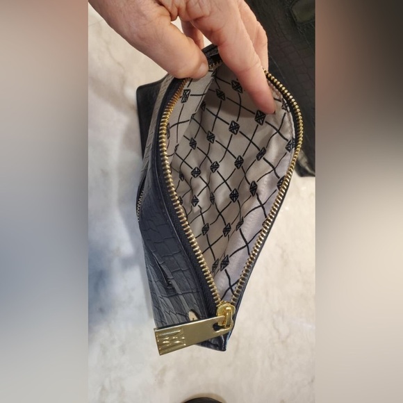 Antonio Melani crocodile embossed leather bag removable zip bag & should… - Picture 14 of 16